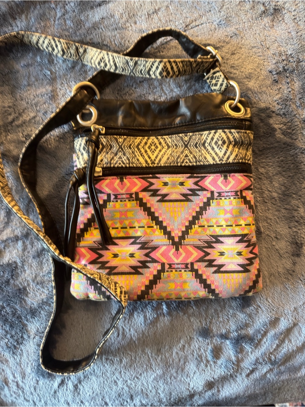 Women’s Aztec Pattern Crossbody Bag in Pink and Black